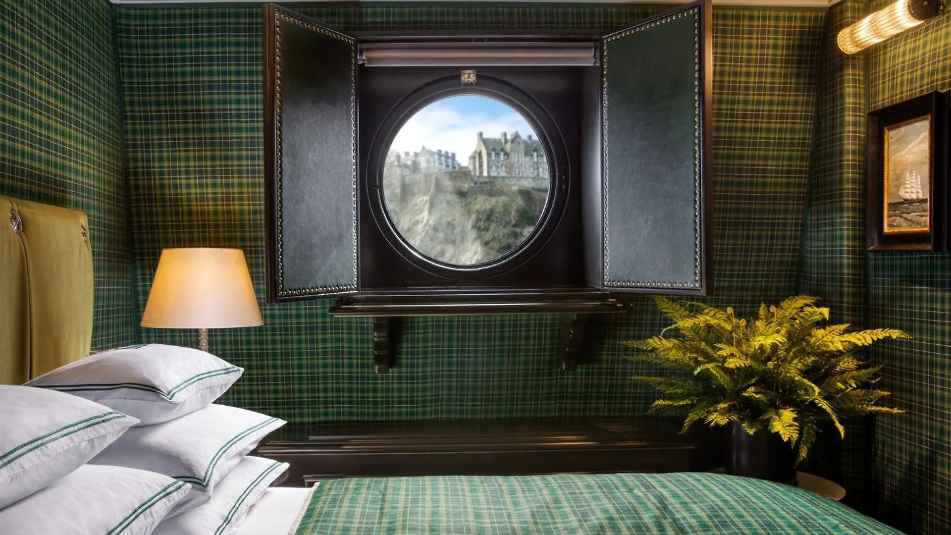 ***** Hotell 100 Princes Street Edinburg Storbritannien