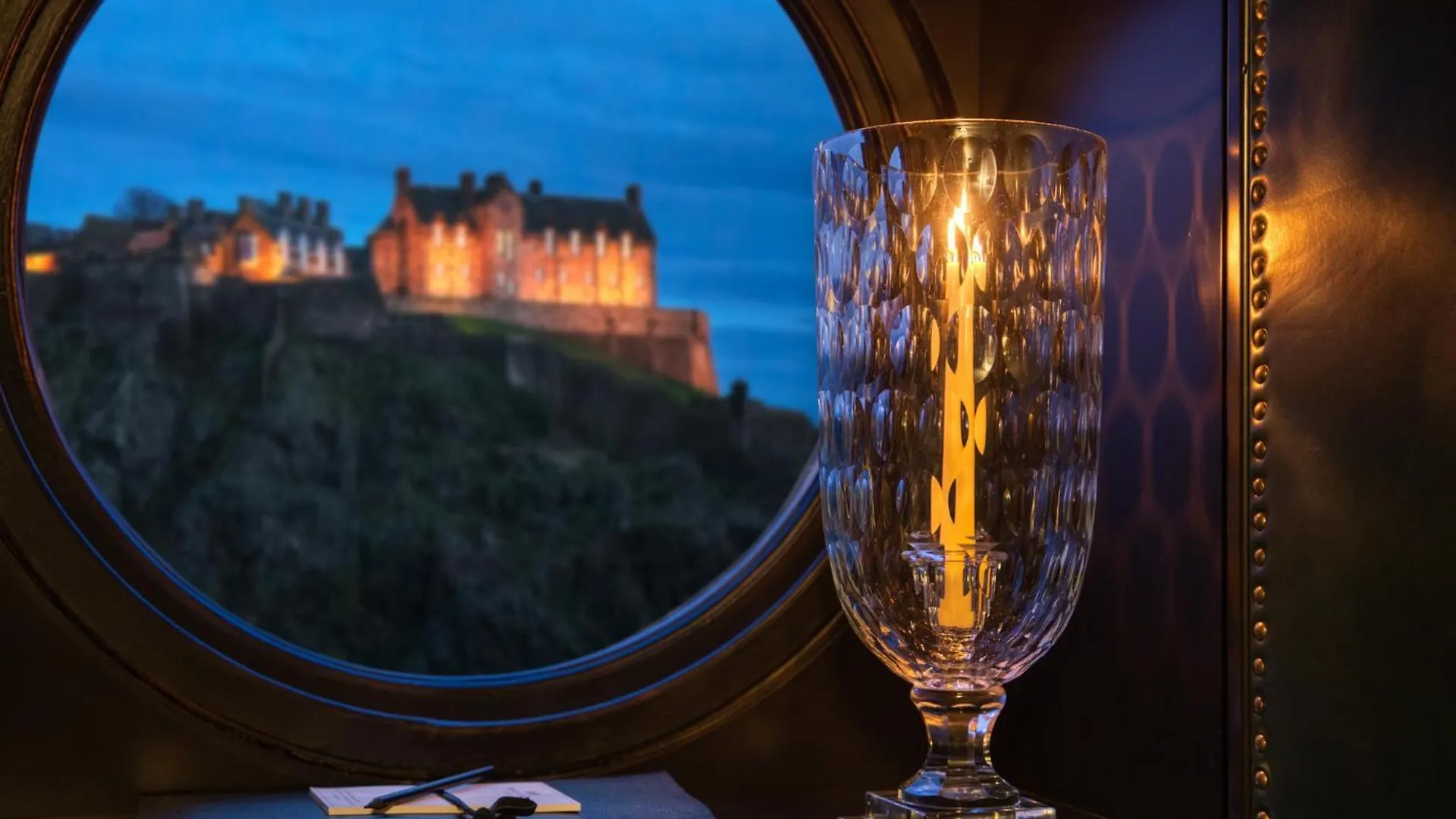 Hotell 100 Princes Street Edinburg