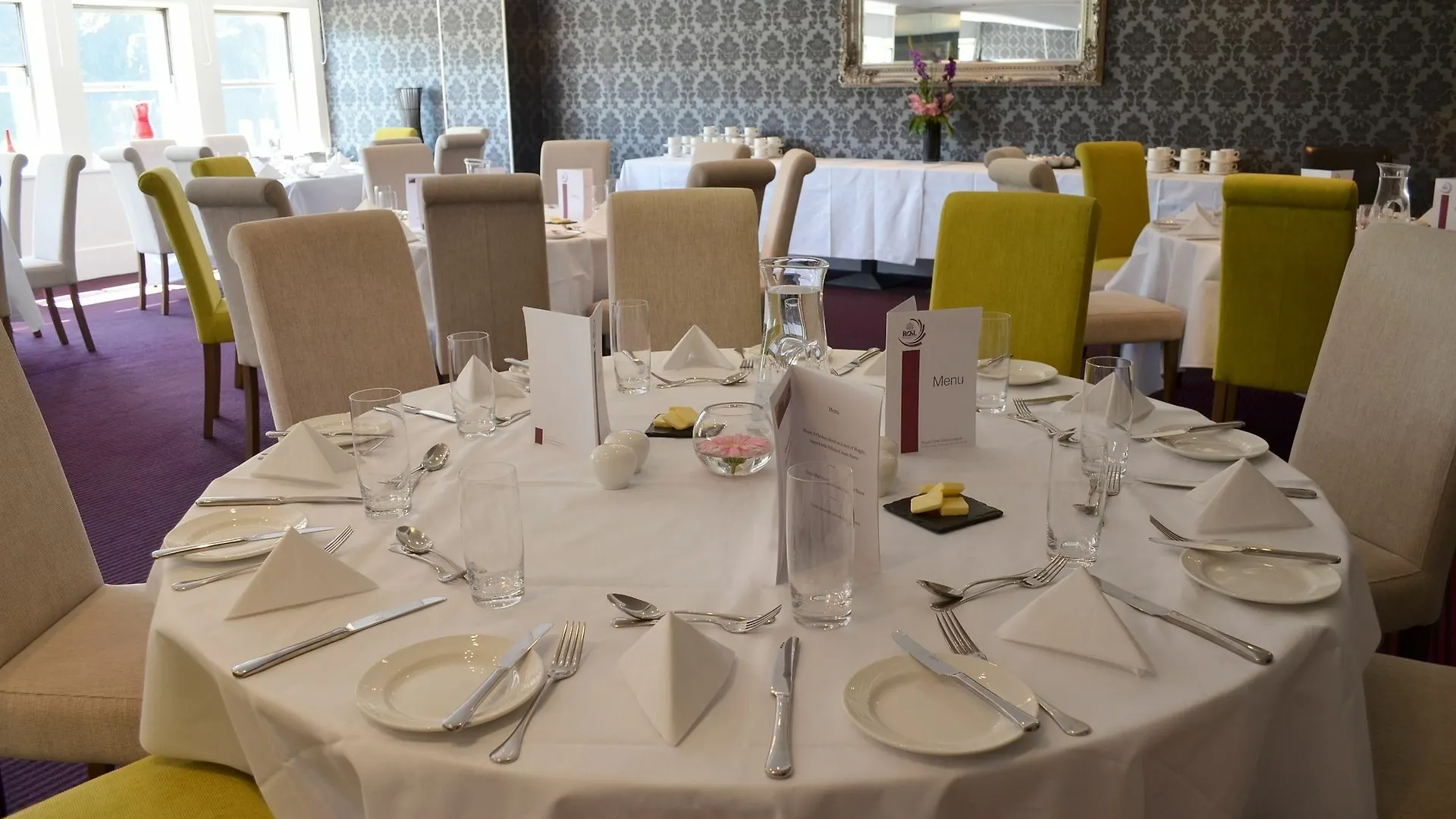 100 Princes Street Edinburg 5*,