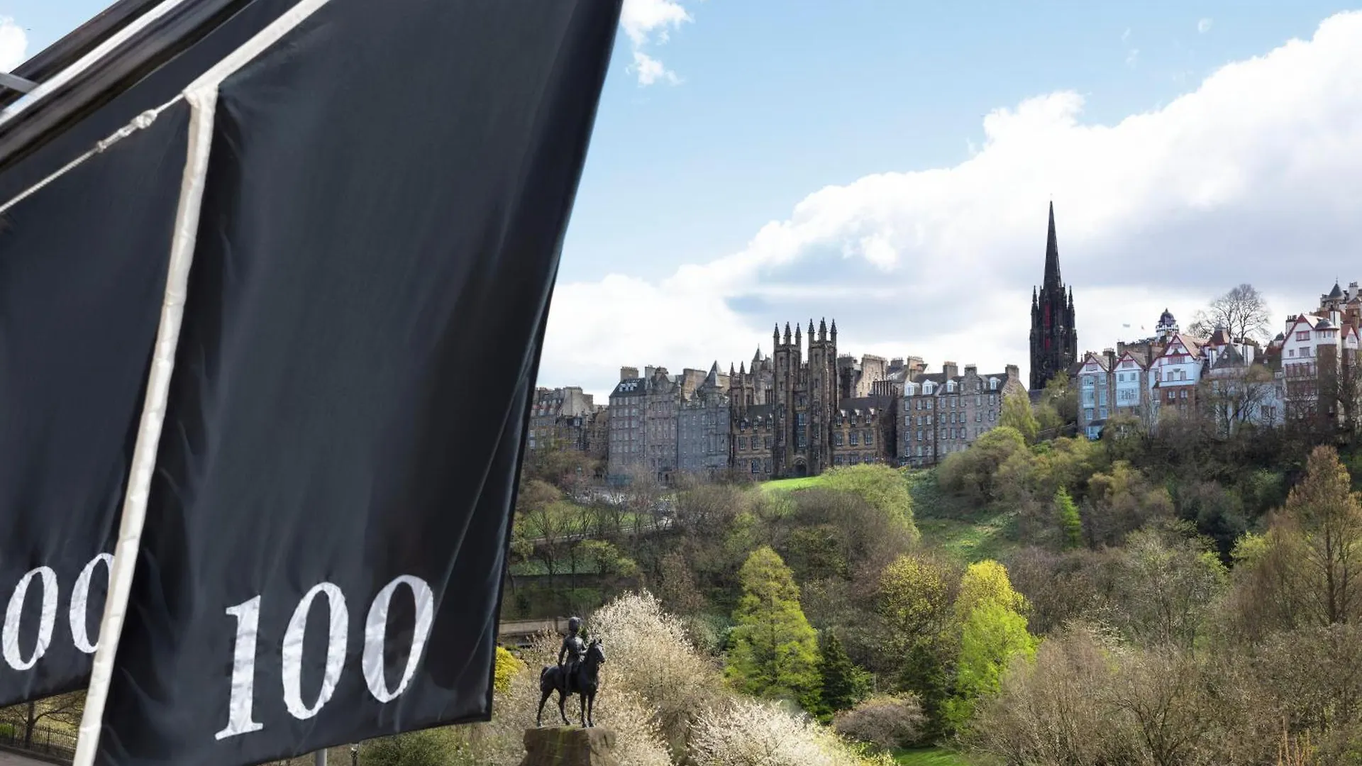 ***** Hotel 100 Princes Street Edinburgh United Kingdom