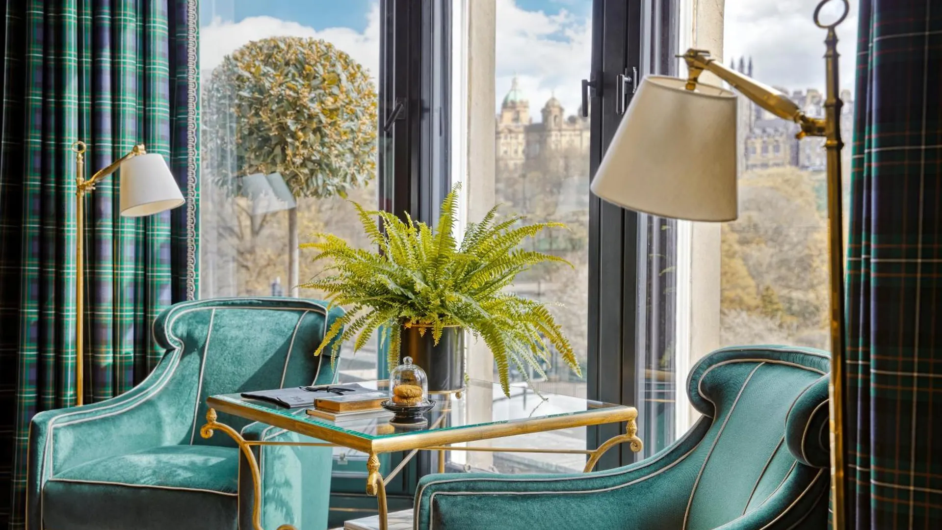 Hotel 100 Princes Street Edinburgh