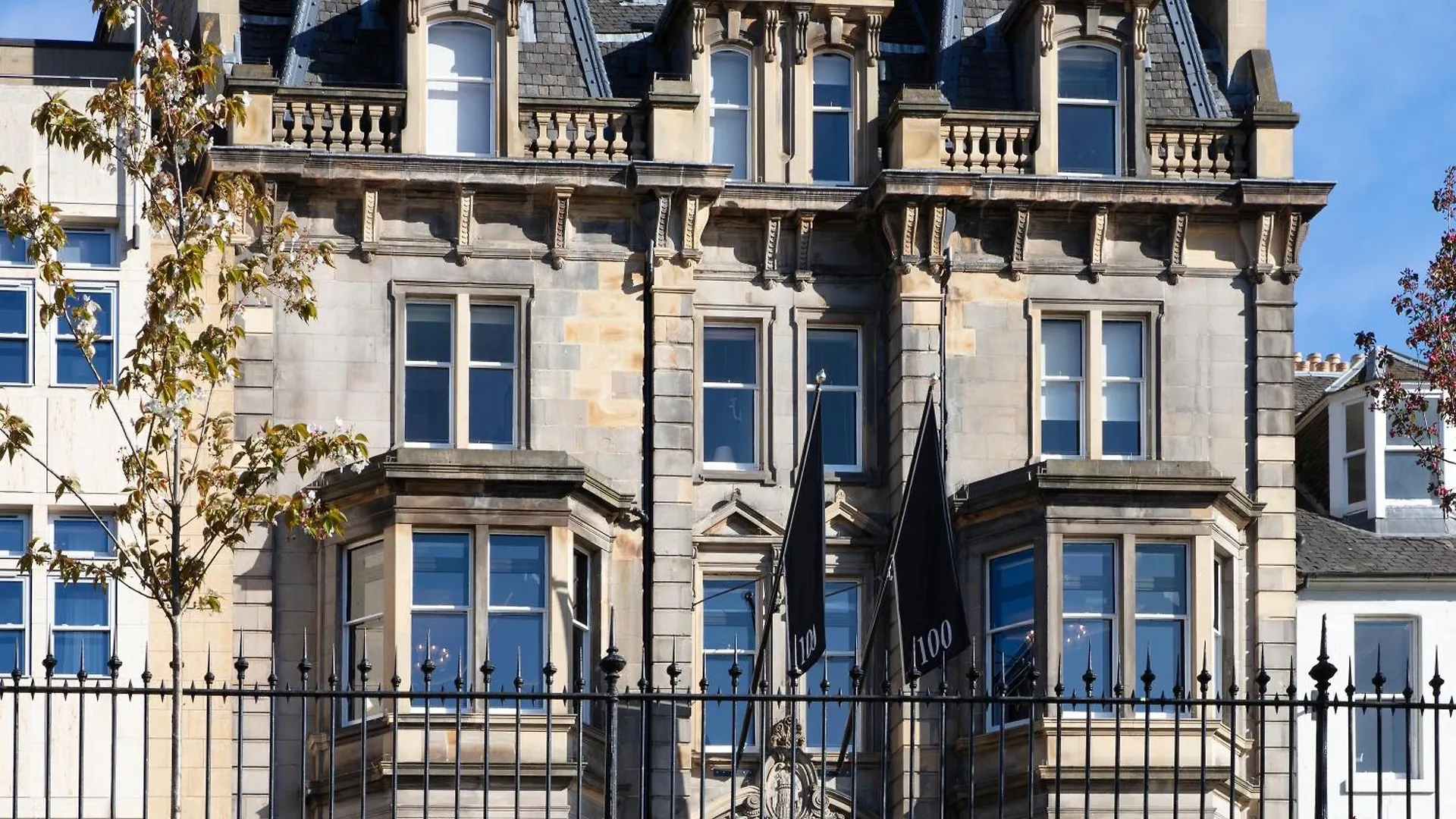 Hotel 100 Princes Street Edinburgh