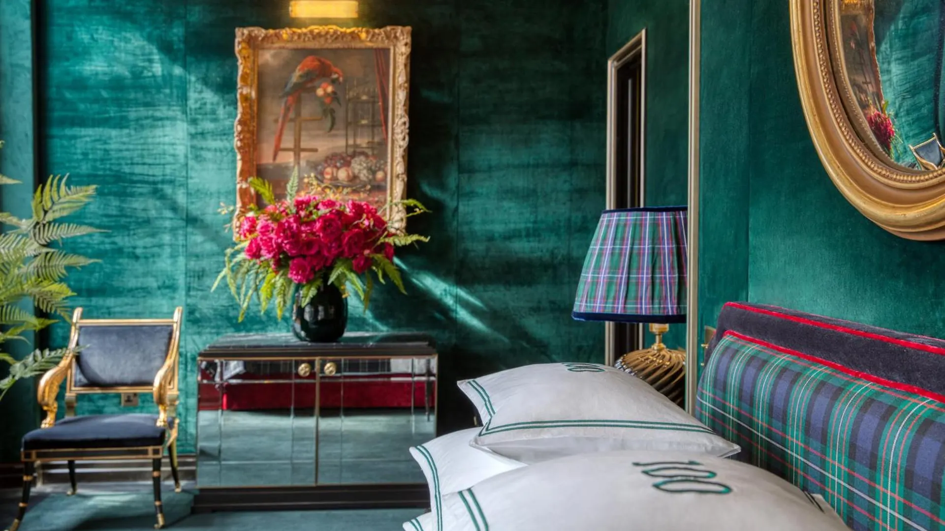 Hotel 100 Princes Street Edinburgh